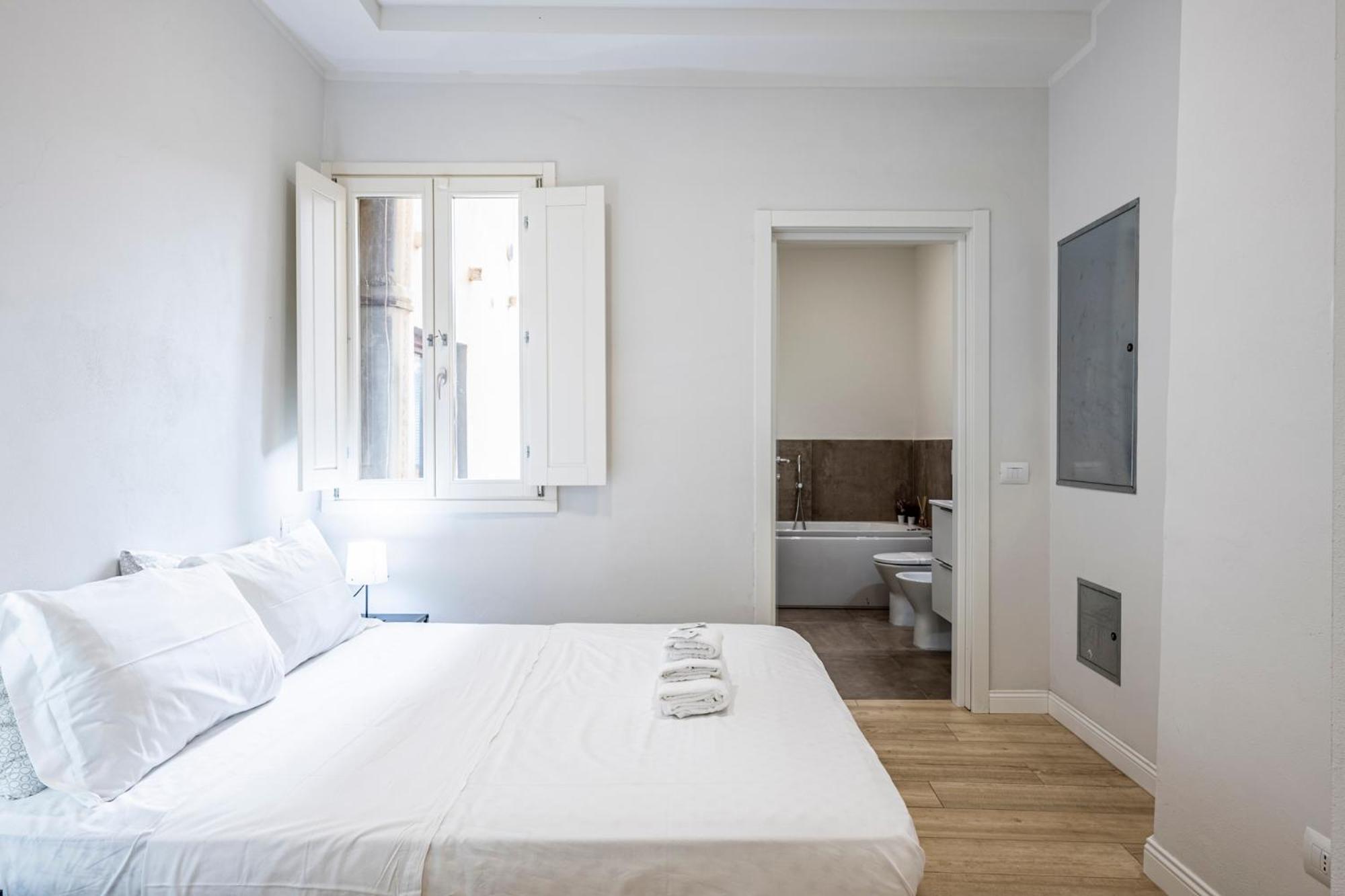 10 Minuti Duomo - Double Suite Con Idromassaggio Florenz Exterior foto